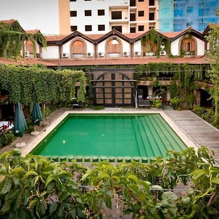 Hotel Restaurant Bujtina E Gjelit ティラナ エクステリア 写真