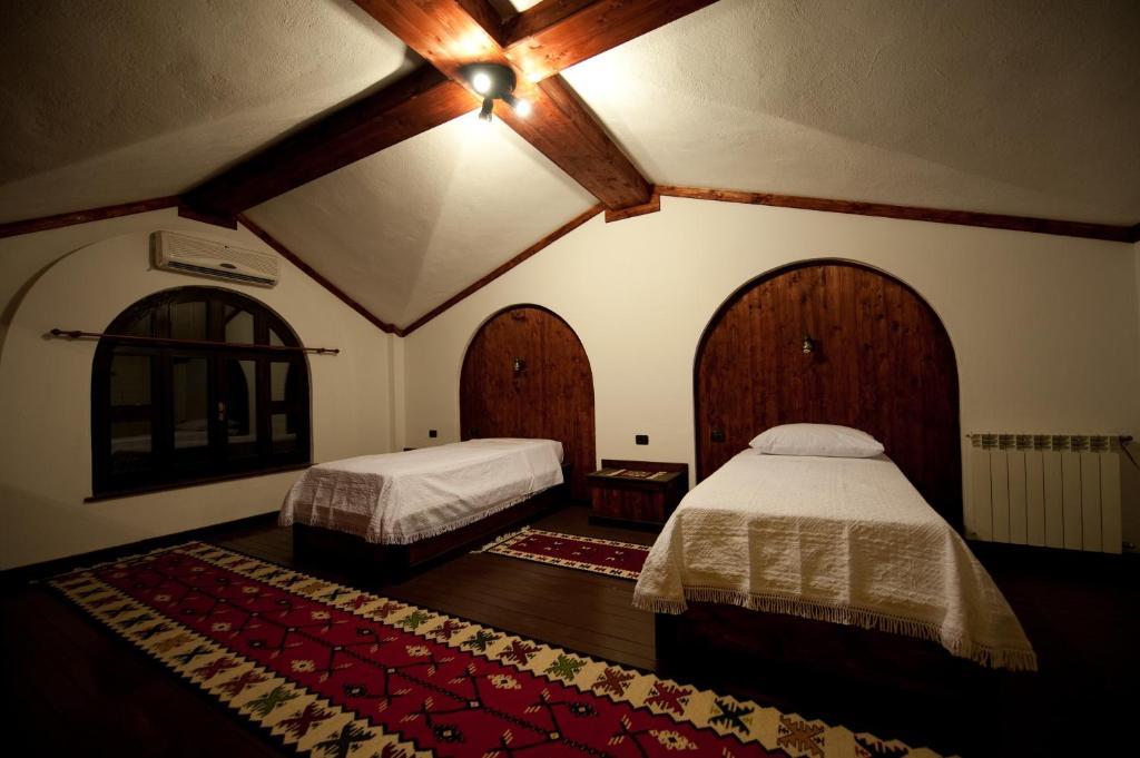 Hotel Restaurant Bujtina E Gjelit ティラナ 部屋 写真